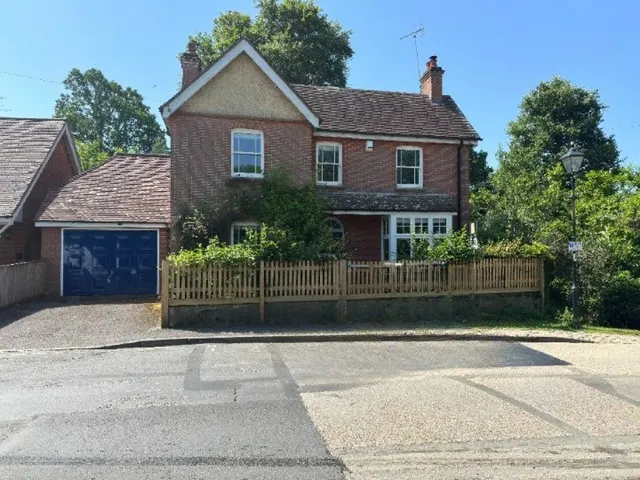Brockenhurst, Hampshire, photo 1