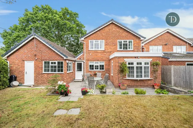 Photo 2 — Pennington Green, Great Sutton, CH66 4XJ