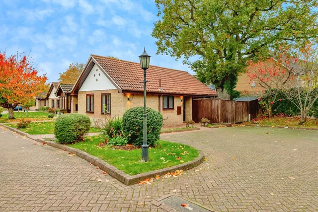 Mill Lane, Merstham, Redhill, photo 1