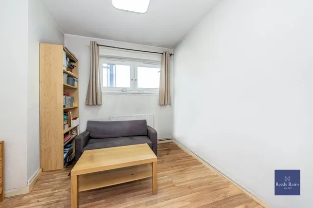 Burbage Close, London, SE1, photo 2
