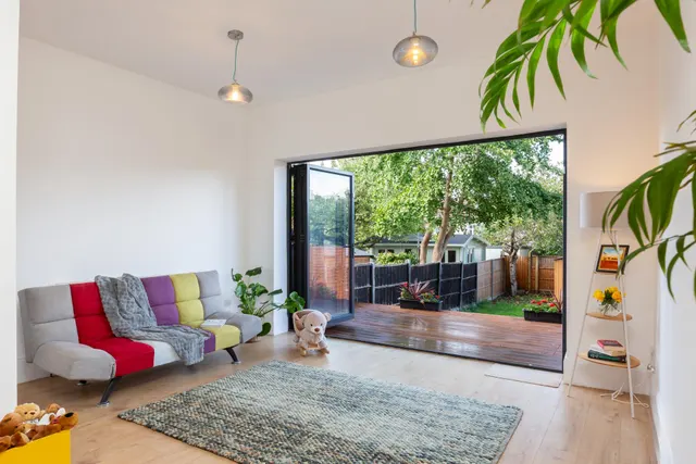Photo 2 — Lyndhurst Road, London, N22