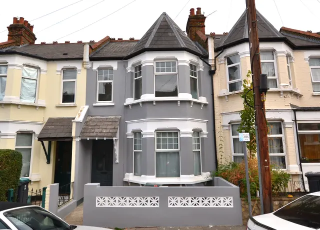 Lyndhurst Road, London, N22, photo 1