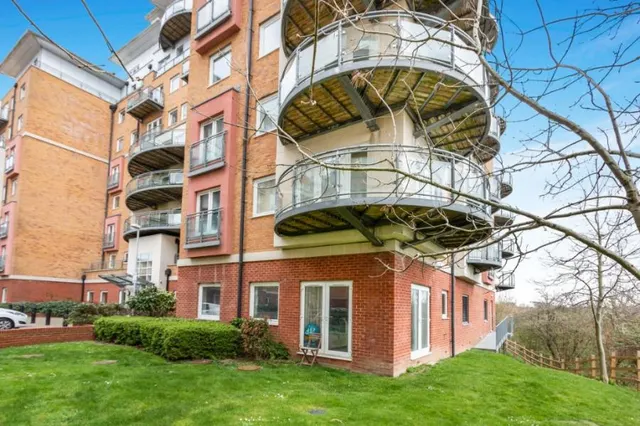 Winterthur Way, Basingstoke, RG21, photo 1
