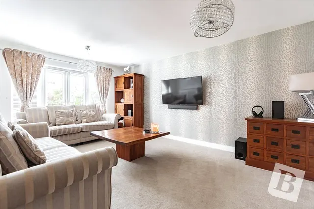 Whitefield Way, Kelvedon Hatch, CM15, photo 3