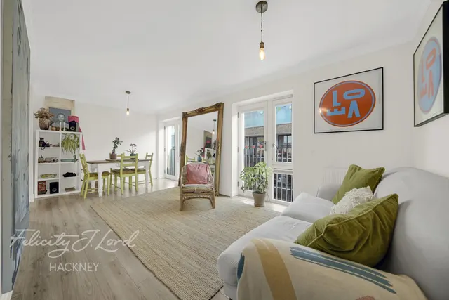 Spurstowe Terrace, London, E8, photo 1