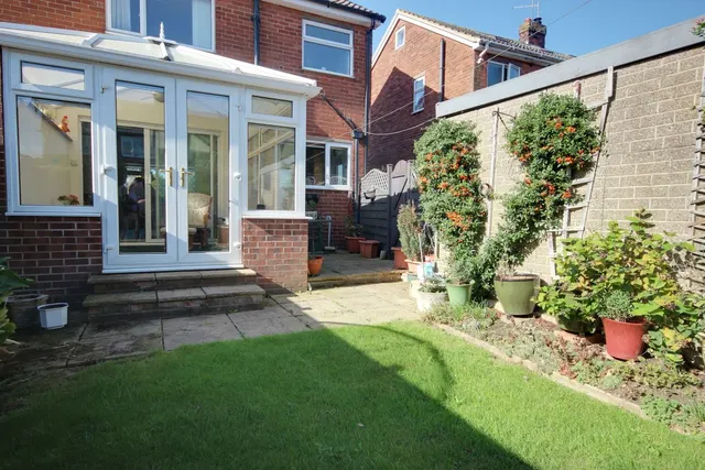 Crowther Close, Beverley, HU17, photo 2