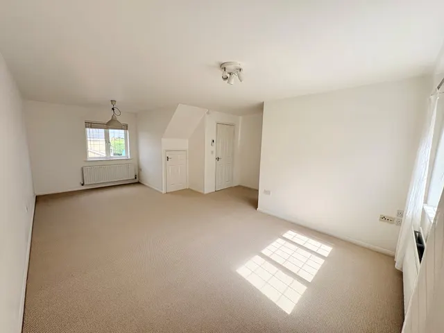 Photo 2 — Fen Field Mews, Deeping St. James, PETERBOROUGH