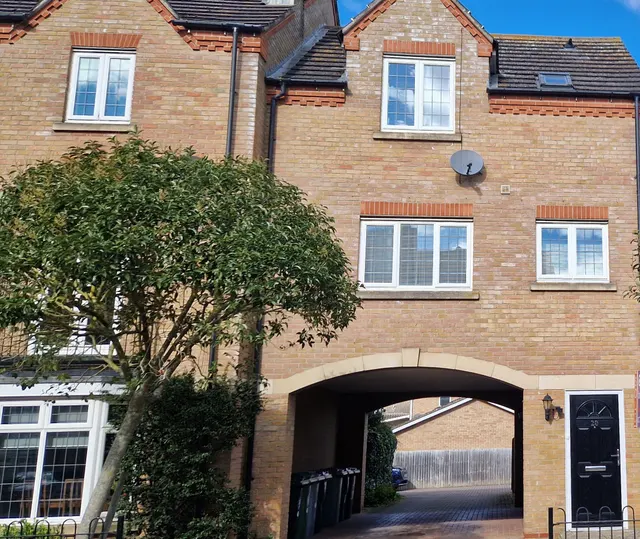 Fen Field Mews, Deeping St. James, PETERBOROUGH, photo 1