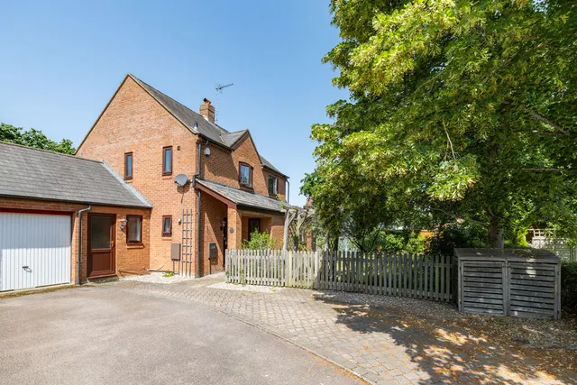 Cook Close, Walton Park, MK7, photo 1