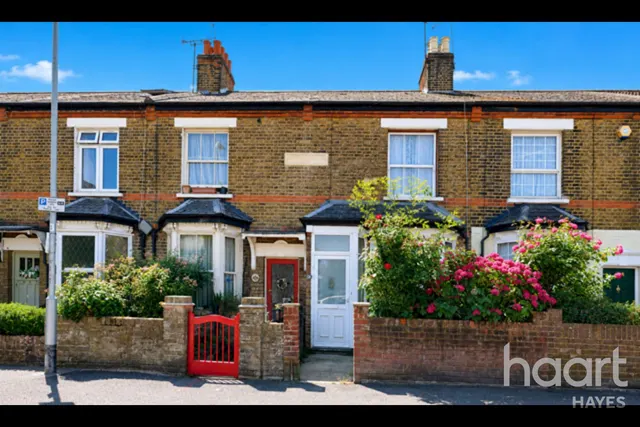 Clayton Road, Hayes, UB3, photo 1