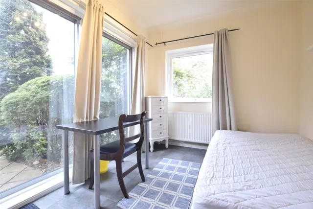 Albemarle Gate, Cheltenham, GL50 4PJ, photo 1