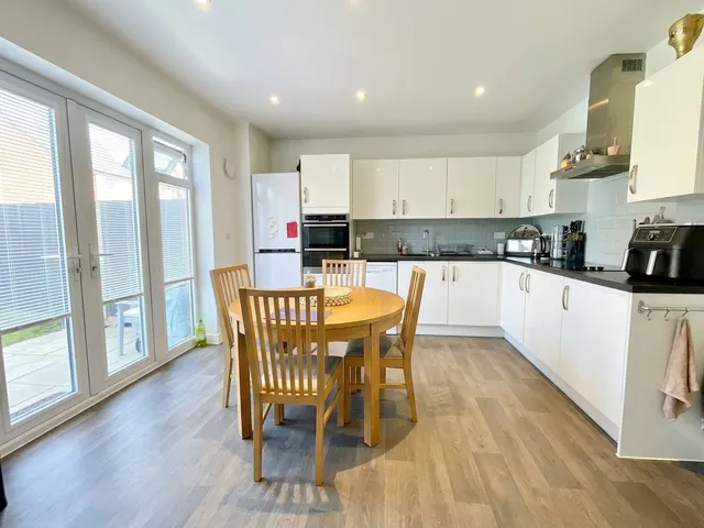 Philip Taylor Drive, Crewe, CW1, photo 2