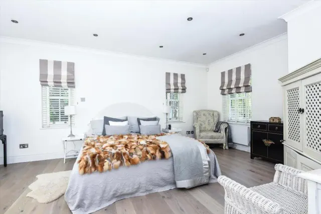 Carisbrooke, Bakers Wood, UB9, photo 3