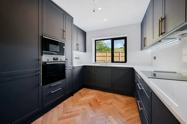 Grand Drive, Raynes Park, SW20, photo 3