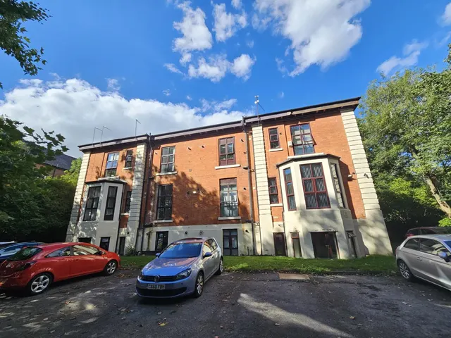 Whalley Road, Manchester, M16, photo 1