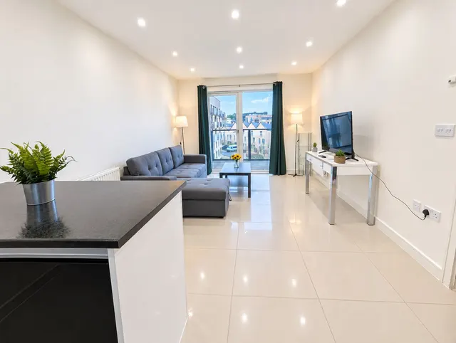 Photo 3 — TWO BEDROOM APARTMENT TO LET SHEARWAT...