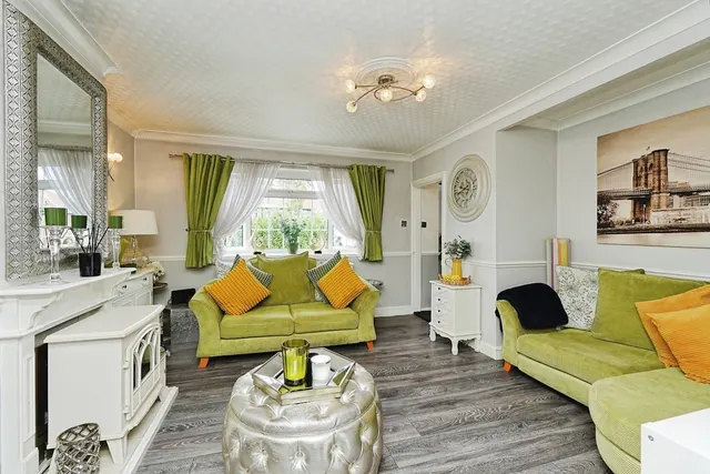 Photo 3 — Aldrich Crescent, New Addington, Croydon, CR0