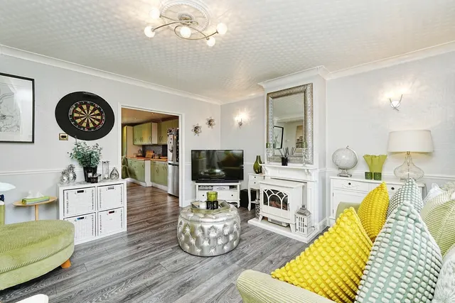 Photo 2 — Aldrich Crescent, New Addington, Croydon, CR0