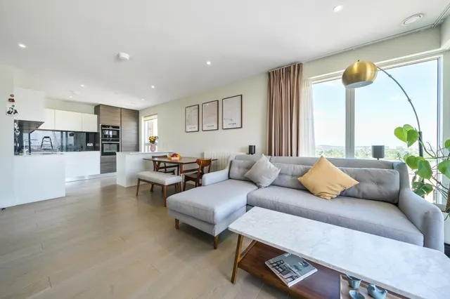 Pegler Square, London, SE3, photo 1