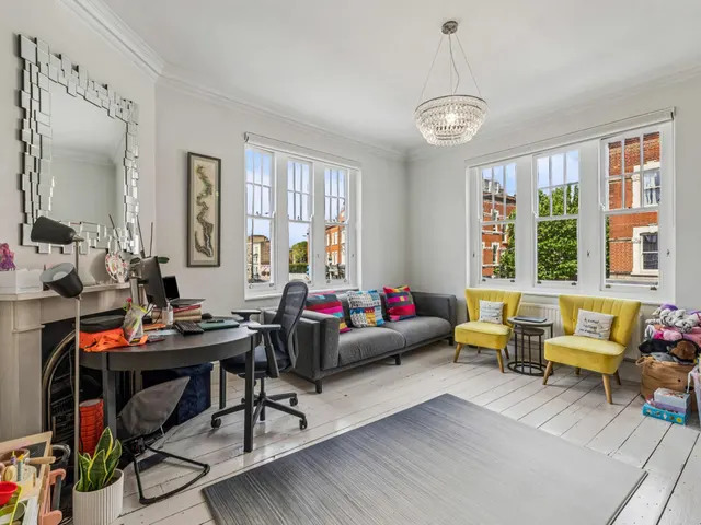 Fulham Road, London, SW6, photo 1