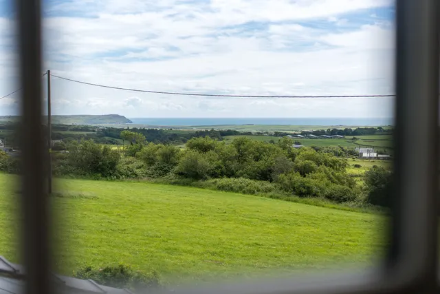 Photo 3 — Cae Ganol, Llaniestyn, Pwllheli, Gwynedd, LL53 8PS