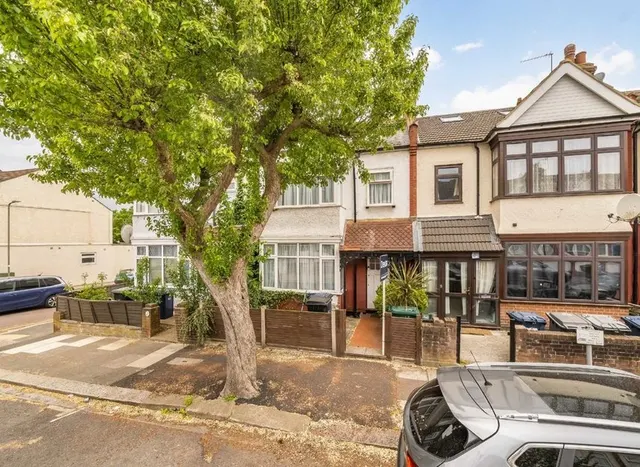 Dartmouth Road, Hendon, NW4, photo 1