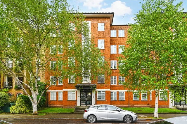 Mackennal Street, London, NW8, photo 1