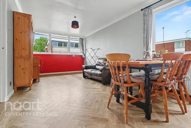 Abbey Court, CV3, photo 2