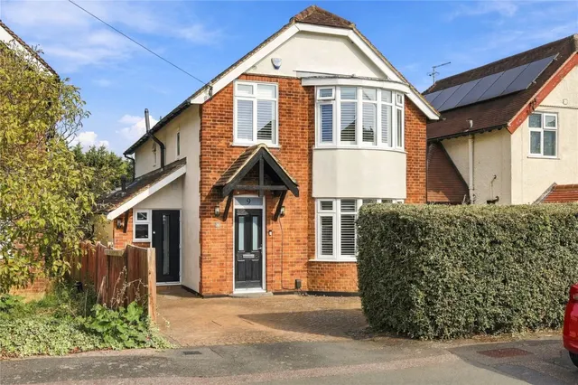 with 5 bedrooms in Bishop's Stortford, CM23, photo 1