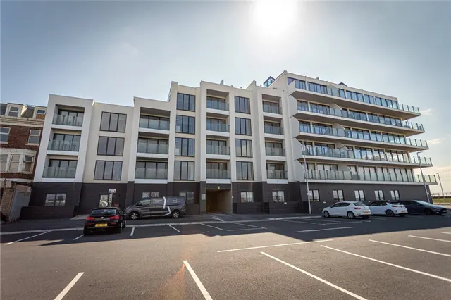 New South Promenade, Blackpool, FY4, photo 2