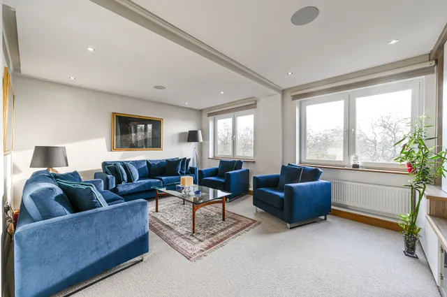 Flat 15, 89 Piccadilly, London, photo 1