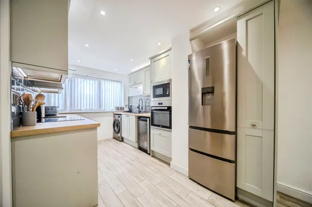 Sunningdale Way, Bletchley, MK3, photo 2