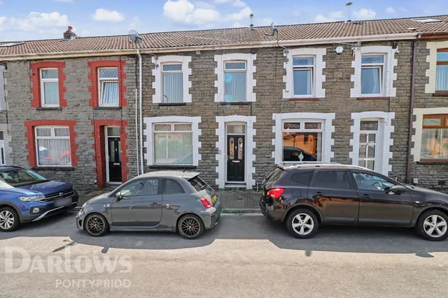 Danylan Road, Pontypridd, photo 1