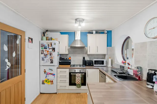 Keyes Close, Birchwood, WA3, photo 3