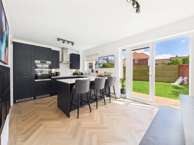 Dexter Way, Winscombe, BS25, photo 2