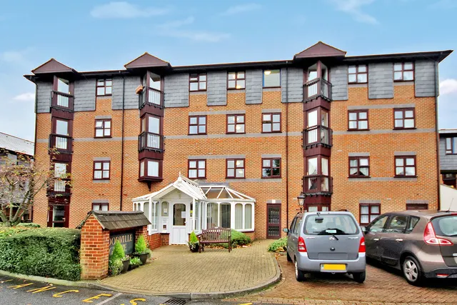 Woodville Grove, Welling, DA16, photo 1