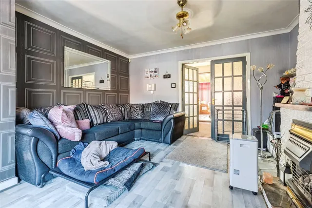 Boothroyden Close, Middleton, M24, photo 3