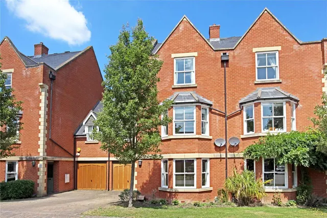 Longbourn, Imperial Park, Imperial Road, Windsor, SL4 3TN, photo 1
