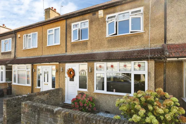 Murchison Road, HODDESDON, photo 1