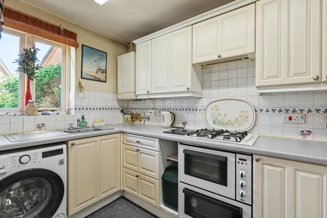 Chiswell Road, Canford Heath, BH17, photo 3