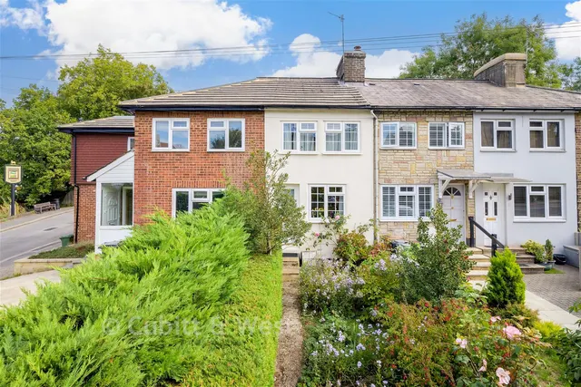 Redstone Hill, Redhill, RH1, photo 1