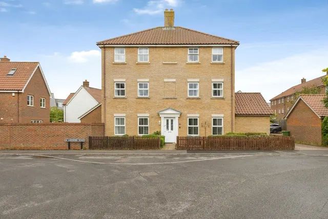 Greenland Avenue, Wymondham, Norfolk, NR18, photo 1