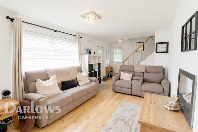 Heol Aneurin, Caerphilly, photo 3