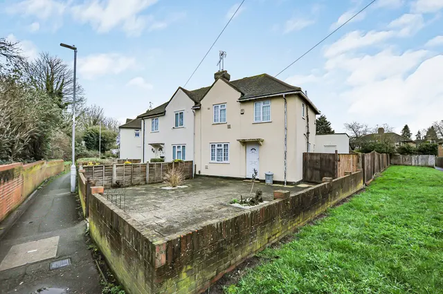 Falling Lane, Yiewsley, UB7, photo 1