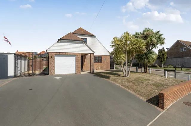Summer Lane, Pagham, PO21, photo 1