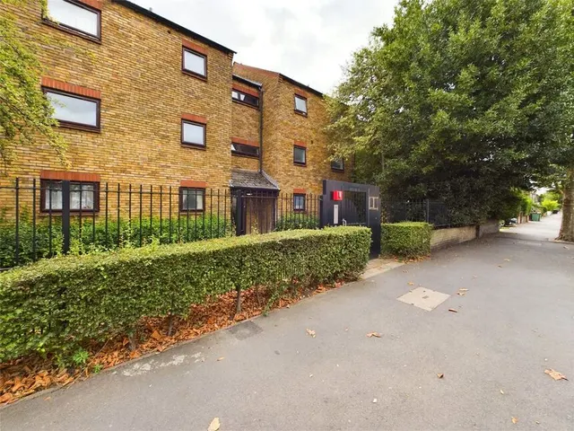 Earlham Grove, Forest Gate, E7, photo 1