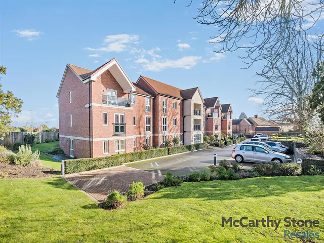 Molescroft Road, Beverley, HU17, photo 1