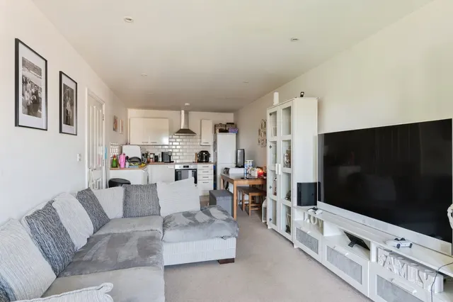 Photo 3 — Dock Road, Tilbury, Essex, RM18