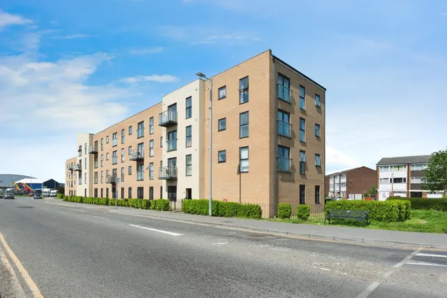 Dock Road, Tilbury, Essex, RM18, photo 1