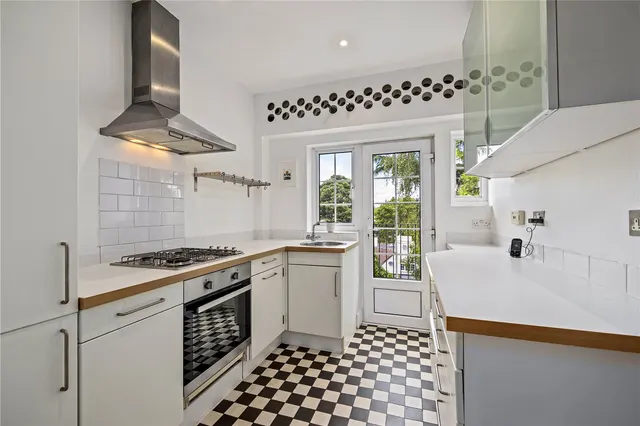Kew Road, Kew, TW9, photo 3